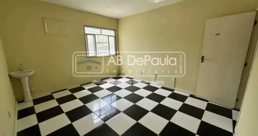 Sala comercial com 1 sala para alugar na Estrada Manuel Nogueira de Sá, Realengo, Rio de Janeiro