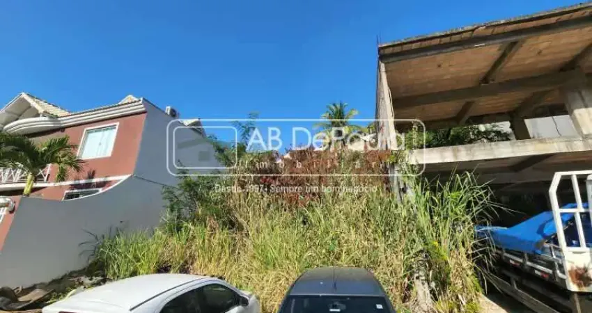Terreno à venda na Rua Ângelo Raimundo Barreiras, Vila Valqueire, Rio de Janeiro