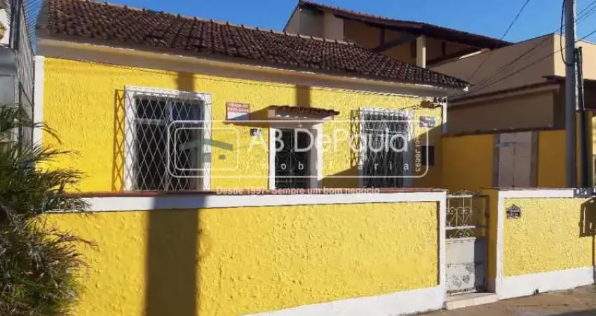 Casa com 2 quartos à venda na Rua Joaquim Ferreira, Jardim Sulacap, Rio de Janeiro