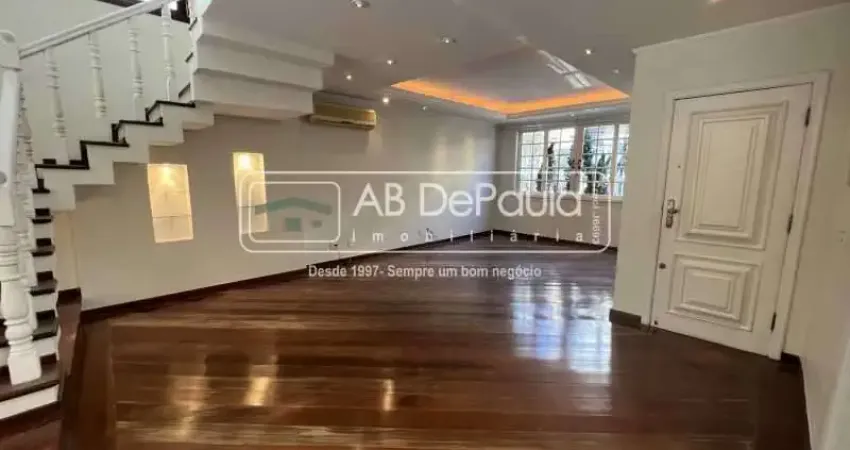 Casa com 5 quartos à venda na Rua Águas Mornas, Vila Valqueire, Rio de Janeiro