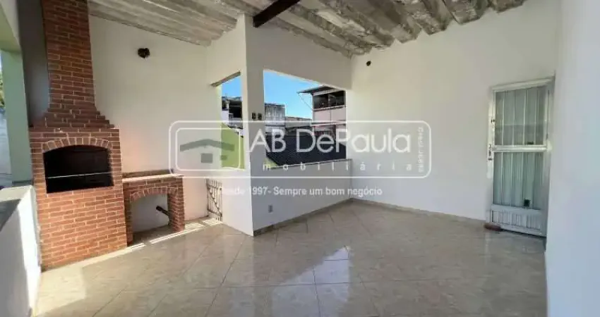 Casa com 4 quartos para alugar na Rua Rio Azul, Realengo, Rio de Janeiro