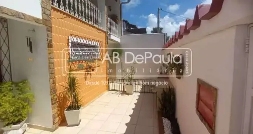 Casa em condomínio fechado com 3 quartos à venda na Rua Sargento Luís da Silva, Taquara, Rio de Janeiro