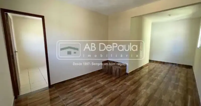 Apartamento com 2 quartos para alugar na Rua Regência, Realengo, Rio de Janeiro