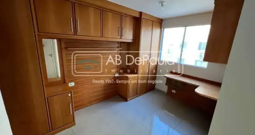 Apartamento com 2 quartos à venda na Rua Iriquitia, Taquara, Rio de Janeiro