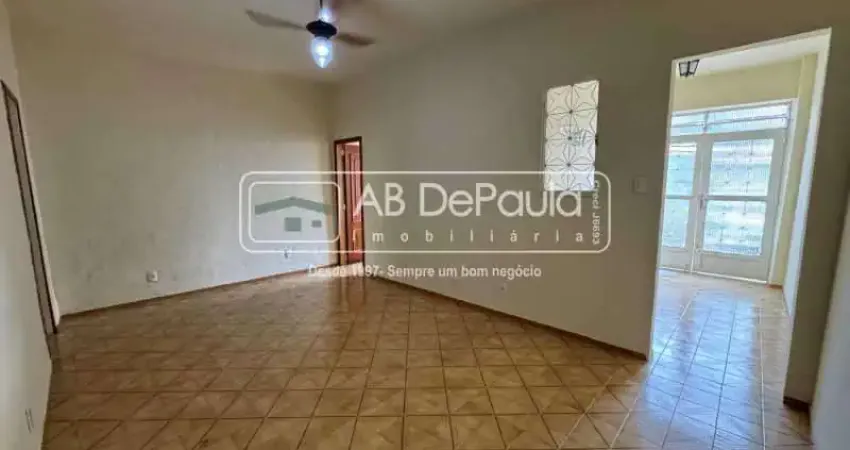 Casa com 2 quartos para alugar na Rua Eufrásio Correia, Quintino Bocaiúva, Rio de Janeiro