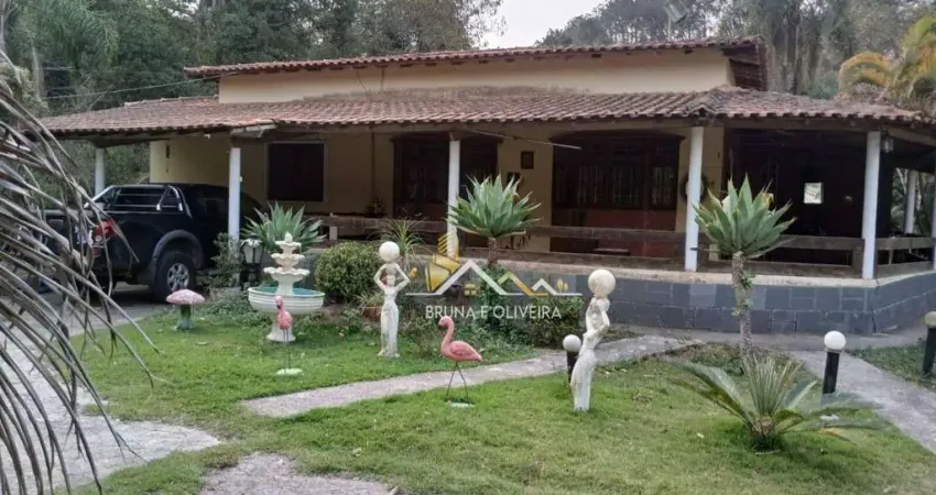 Chácara com 4 dormitórios à venda, 3000 m² por R$ 950.000,00 - Cinco Lagos - Mairiporã/SP