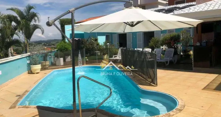 Casa com 4 dormitórios à venda, 450 m² por R$ 1.700.000,00 - Centro - Igaratá/SP