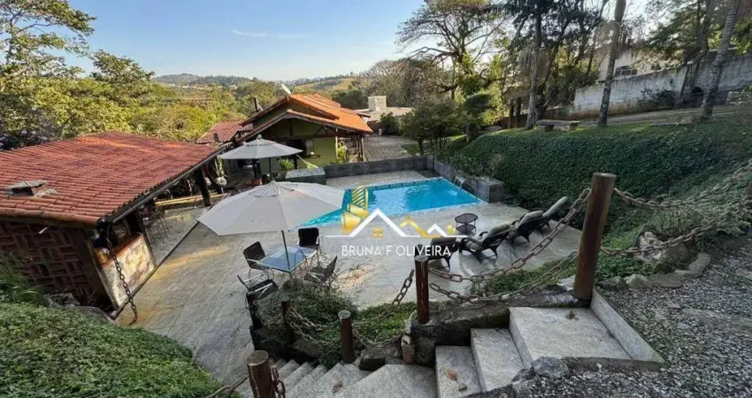 Chácara com 3 dormitórios à venda, 851 m² por R$ 800.000,00 - Centro - Piracaia/SP