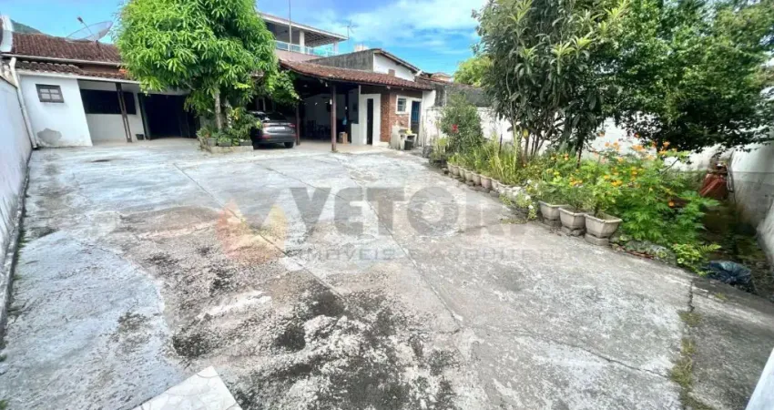 Casa com 2 quartos à venda na Alameda das Magnólias, 300, Martim de Sá, Caraguatatuba