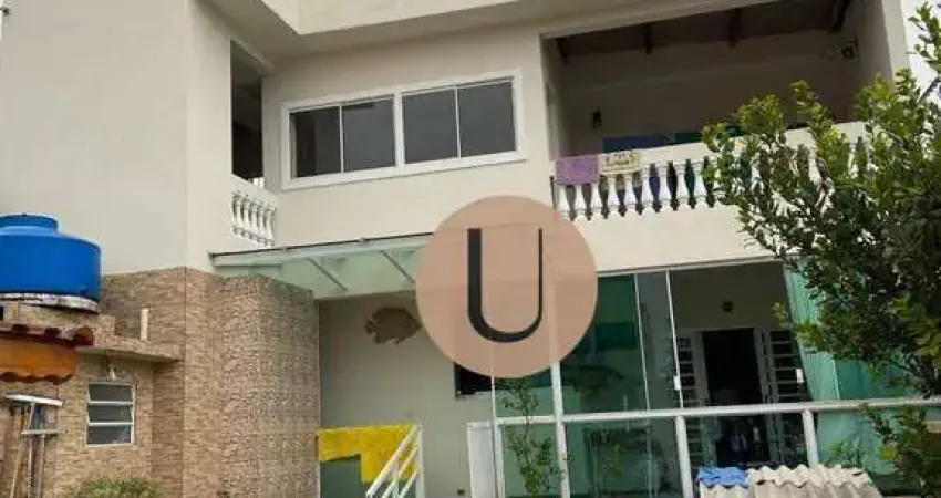 Sobrado Imponente na Vila Alpina – 350m², 5 Dormitórios, 3 Suítes e Espaço Gourmet