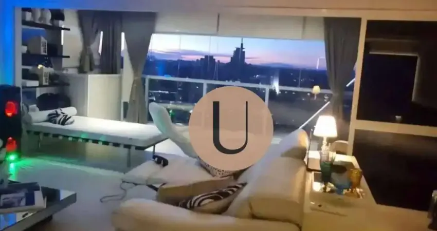 Apartamento em Pinheiros, 84m² com 01 Suíte e 02 vagas, Totalmente Mobiliado, Exclusivo.