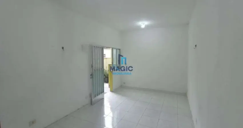 Casa de vila com 2 dormitórios à venda com 56 m² por R$ 154.999,00 em Madureira, R
