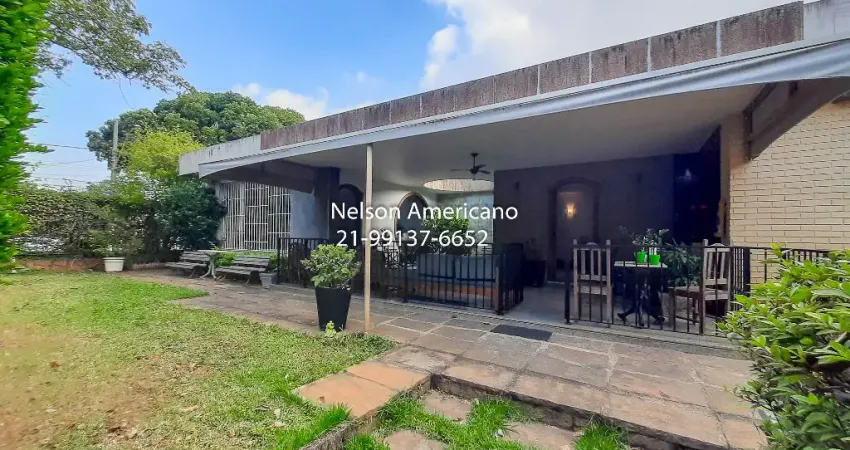 Casa com 5 quartos à venda na Rua Guararapes, 7, São Francisco, Niterói