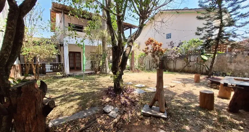 Casa 3 quartos duplex a poucos passos da Praia de Piratininga