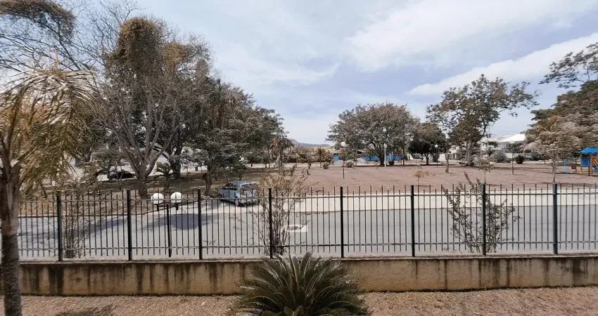 Apartamento de 2 quartos com vaga a poucos passos da praia de camboinhas