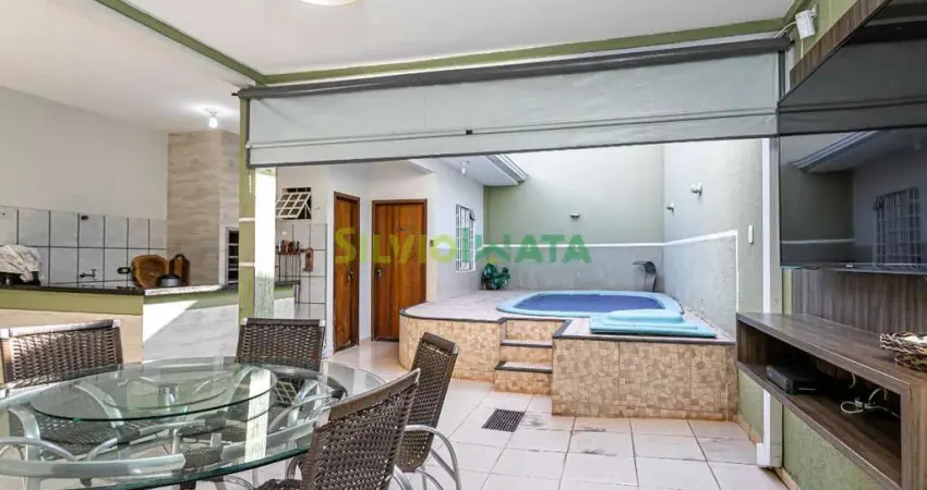 Casa com 3 quartos à venda na Rua Professor Jailton Saraiva, 167, Jardim América, Maringá