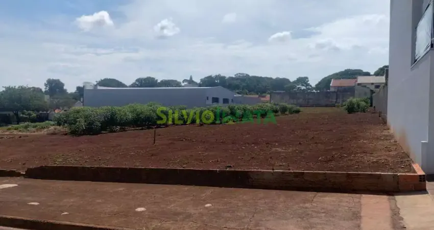 Terreno com 2.307,5 m² à venda por R$ 4.000.000,00 em Maringá-PR