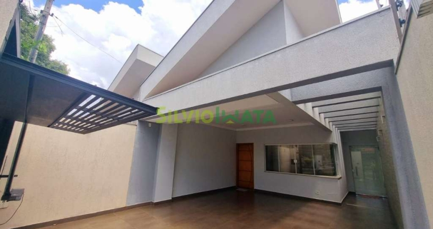 Excelente casa no Jardim Licce  conforto e espaço para toda a família!