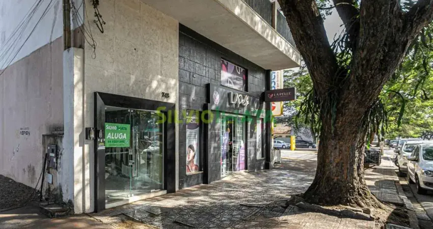 SALA COMERCIAL DE FUNDO PARA LOCAR NA AVENIDA CERRO AZUL, PRÓXIMO AO CLUBE MARINGÁ.