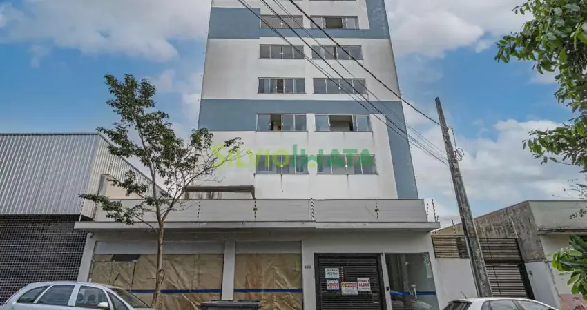 EXCELENTE APARTAMENTO SEMI MOBILIADO, NO RESIDENCIAL LABRIOLA, PRÓXIMO À PRAÇA 07 DE SETEMBRO, ZONA 04.