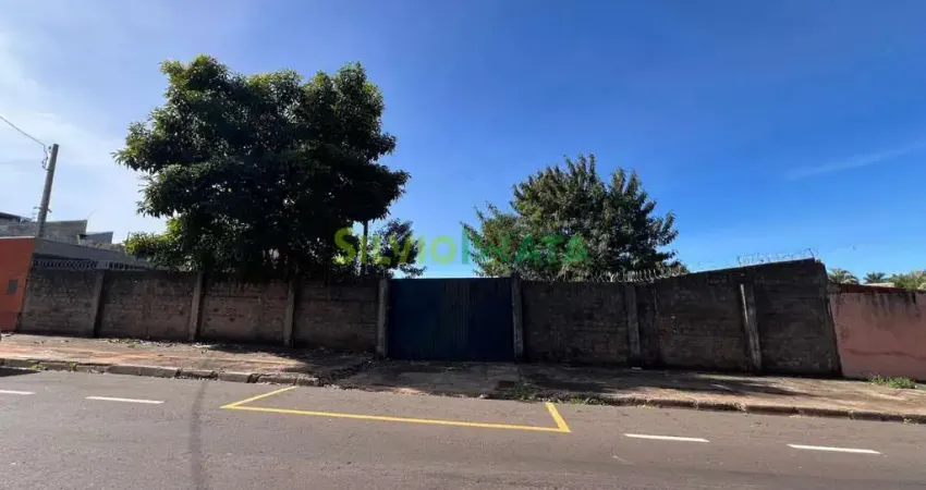 Lote à venda por R$ 640.000,00 no Jardim Licce, em Maringá-PR