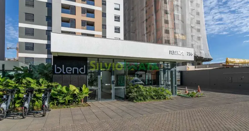 EXCELENTE APARTAMENTO 03 QUARTOS NO ED. BLEND, SEMI MOBILIADO, PARA MORAR PRÓXIMO À UNICESUMAR, ZONA 08