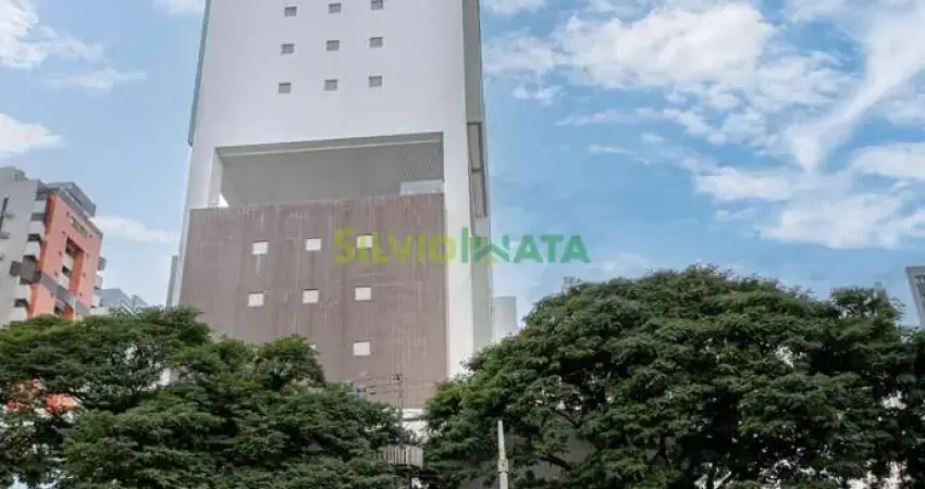 EXCELENTE APARTAMENTO DE 01 QUARTO, SEMI MOBILIADO NO ED. JARDINS D` ROMA, ZONA 07.