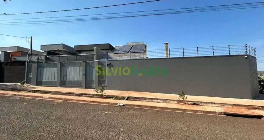 Casa com 3 quartos à venda na Rua Diógenes Pinto, 243, Jardim Munique, Maringá