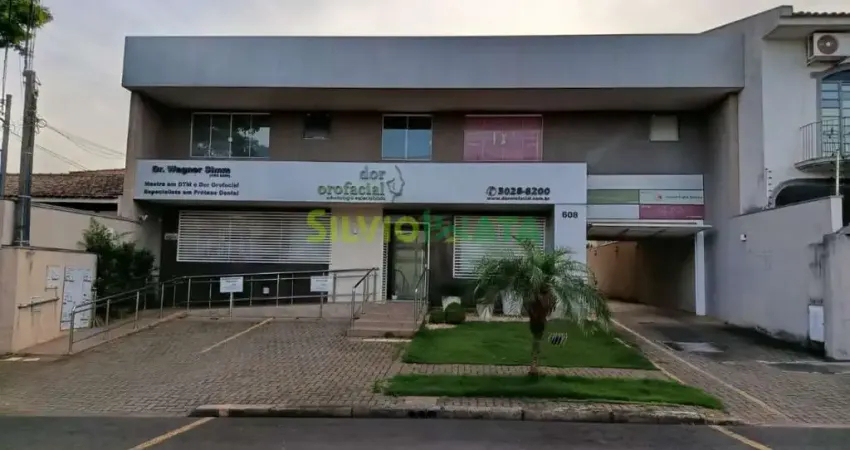 Excelente sala comercial em sobreloja, com 28,21 m², para locar na zona 05, próximo à av. brasil.