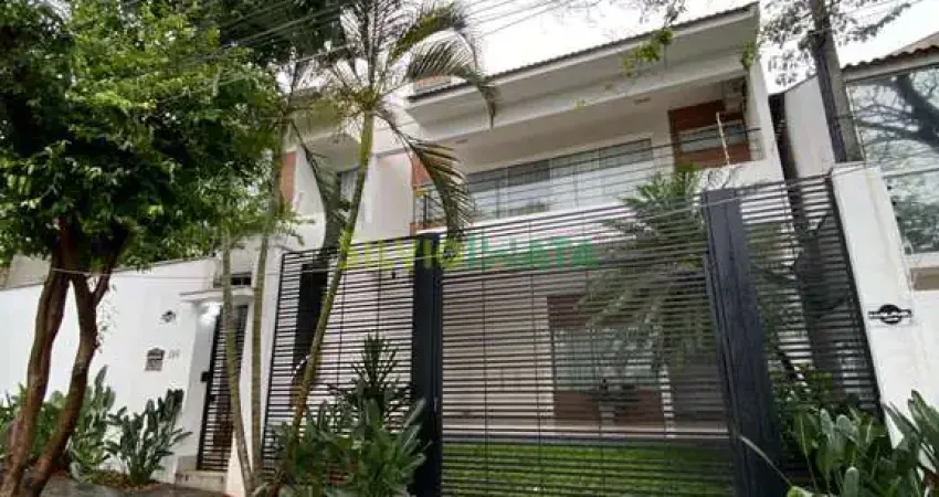 Excelente sobrado de altissimo padrão, 03 suítes para morar, próximo da av. cerro azul, vila emilia