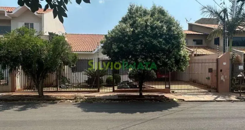 Casa com 5 quartos à venda na Rua Montreal, 271, Jardim Canadá, Maringá