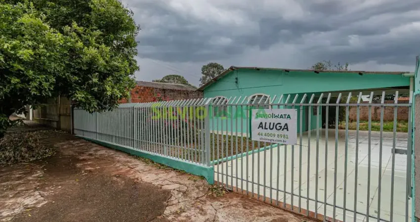 Excelente casa de 02 quartos, amplo quintal com espaço para até 04 carros, para morar no conj. hab. sol nascente.