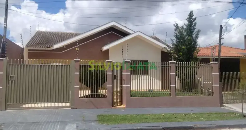 Casa térrea à venda por R$ 860.000,00 no Jardim Alvorada, em Maringá-PR