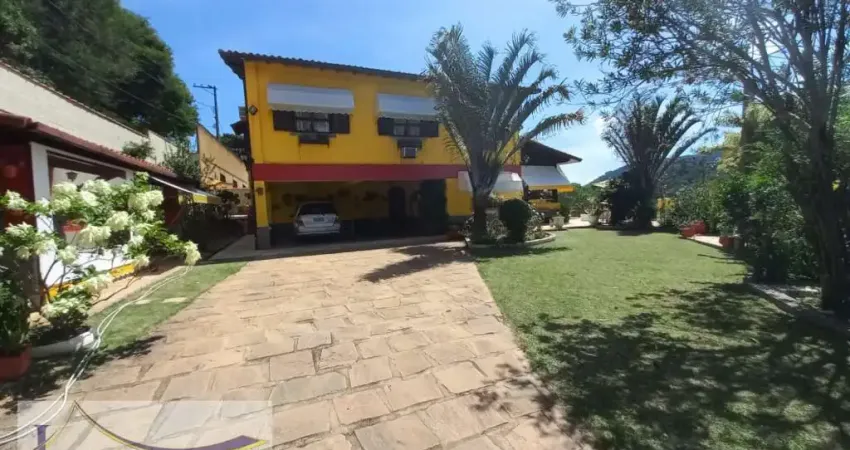 Casa em Centro - Miguel Pereira, RJ