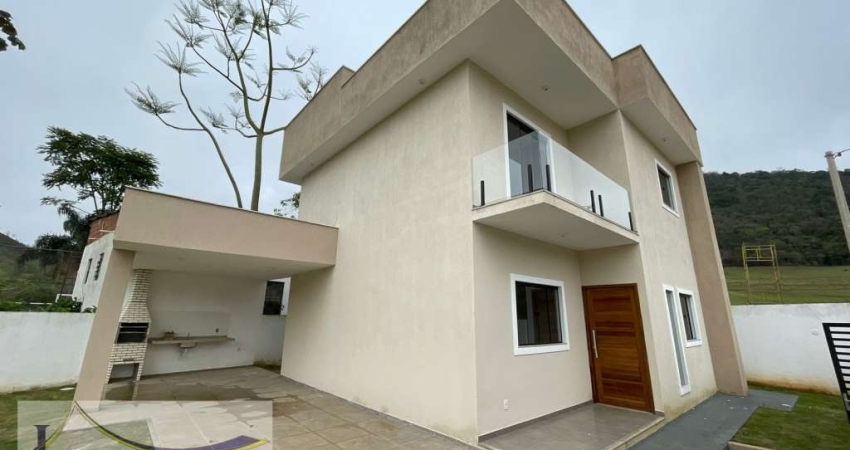 Casa 02 Pavimentos em Ramada - Miguel Pereira, RJ