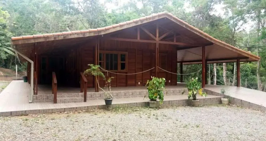 Casa em Retiro das Palmeiras  -  Miguel Pereira