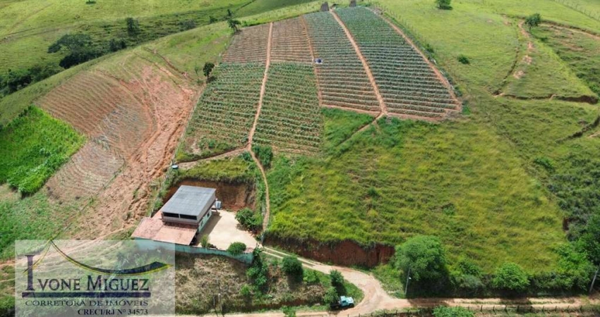 Chácara / sítio com 2 quartos à venda em Três Porteiras, Paty do Alferes 