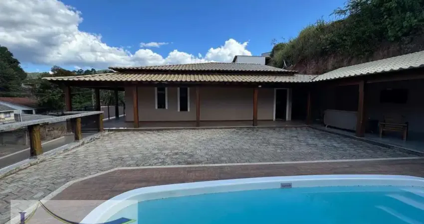 Casa em São Judas Tadeu  -  Miguel Pereira
