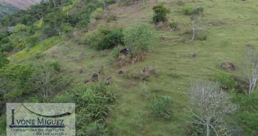 Terreno à venda no Araras, Petrópolis