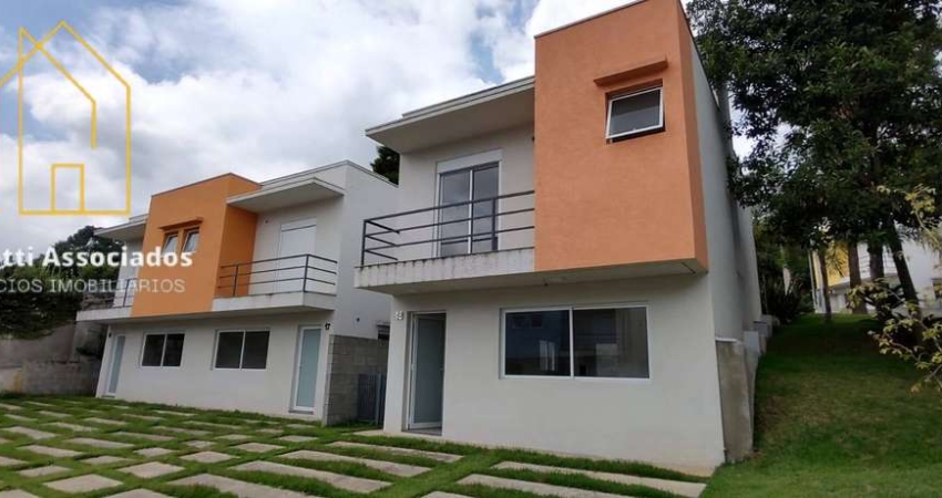 Casa 3 dorm 1 suite, amplo corredor,moderna, churrasqueira, quintal gramado