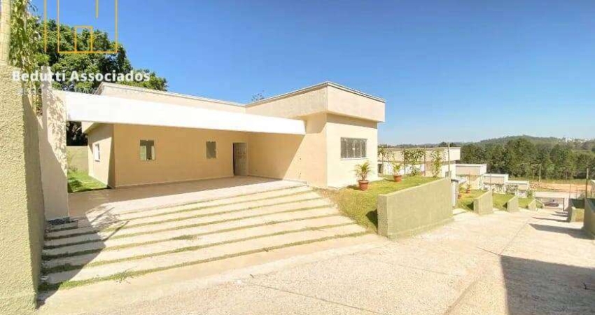 Casa nova, térrea com 03 dormitórios, Fazendinha.
