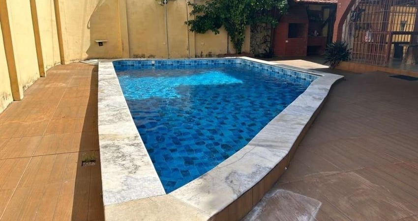 Casa à Venda em Boa Viagem, 4 Quartos, 457m², R$1.250.000