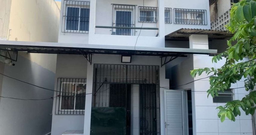 Casa à Venda em Casa Caiada, Olinda: 3 Quartos, 230m², R$500mil