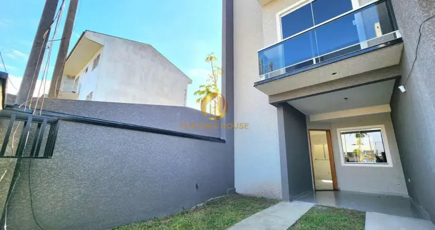 Lindo sobrado triplex no coração do Sítio Cercado com 3 quartos e terraço