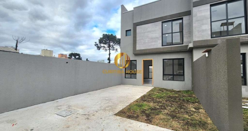 Sobrado triplex 3 quartos sendo 1 suíte amplo jardim nos fun