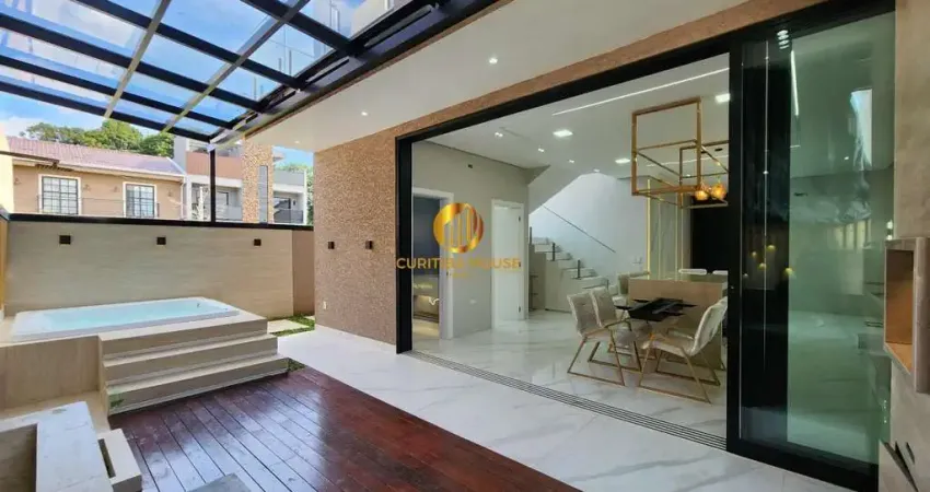 Magnífica casa altíssimo padrão com 3 suítes sendo 1 master com closet e banheira; espaço gourmet com jacuzzi no Umbará