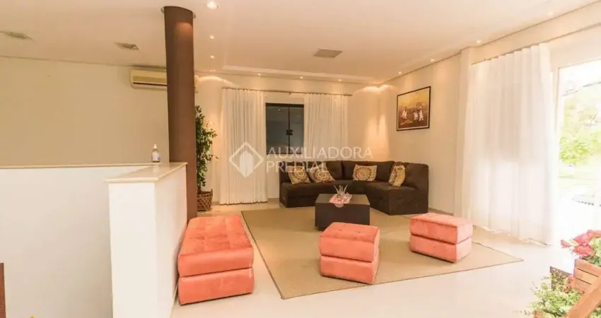 Casa comercial para alugar na Rua Brejaúna, 71, Itacorubi, Florianópolis