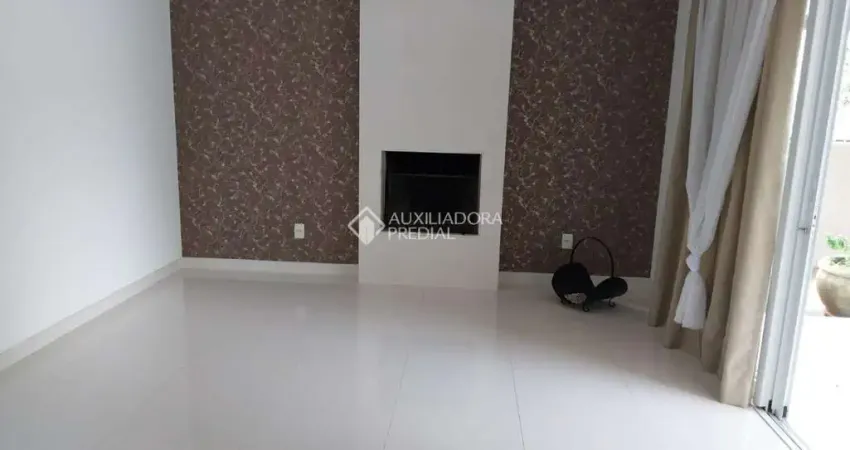 Casa com 4 quartos para alugar na Rua José Batista Rosa, 379, Trindade, Florianópolis