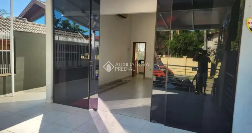 Ponto comercial para alugar na Avenida Governador José Boabaid, 60, Córrego Grande, Florianópolis