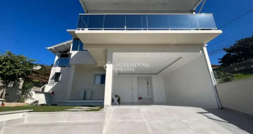 Casa com 3 quartos para alugar na Rodovia Baldicero Filomeno, 1123, Ribeirão da Ilha, Florianópolis